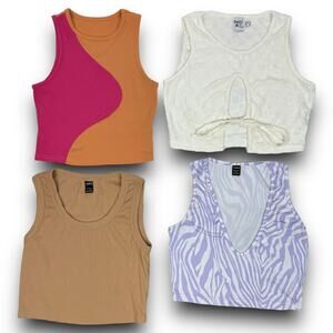 Bundle of 4 Sleeveless Cropped Tank Tops Summer Layering Basics Multicolor Small